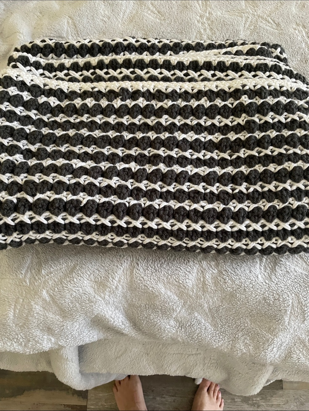 Crochet handmade throw gray and white size 48x35 brand new